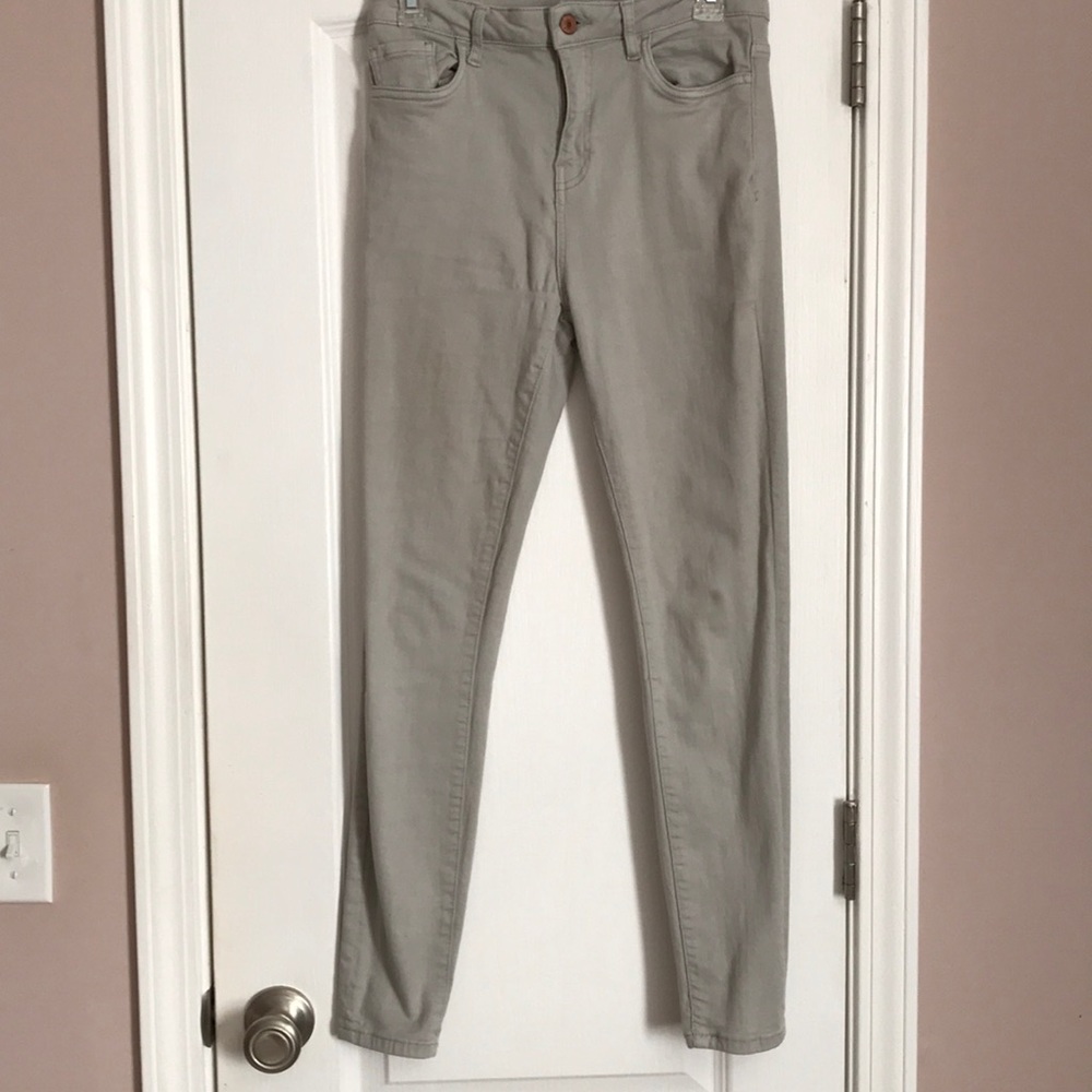 Light grey jeans from Forever 21